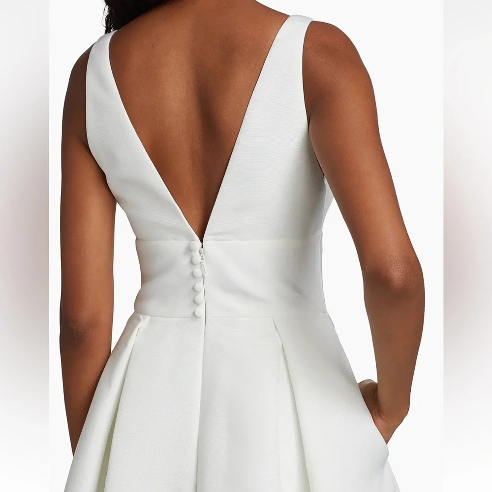 Amsale Faille Deep V-Neck Dress Size 6 NWT - Picture 5 of 9